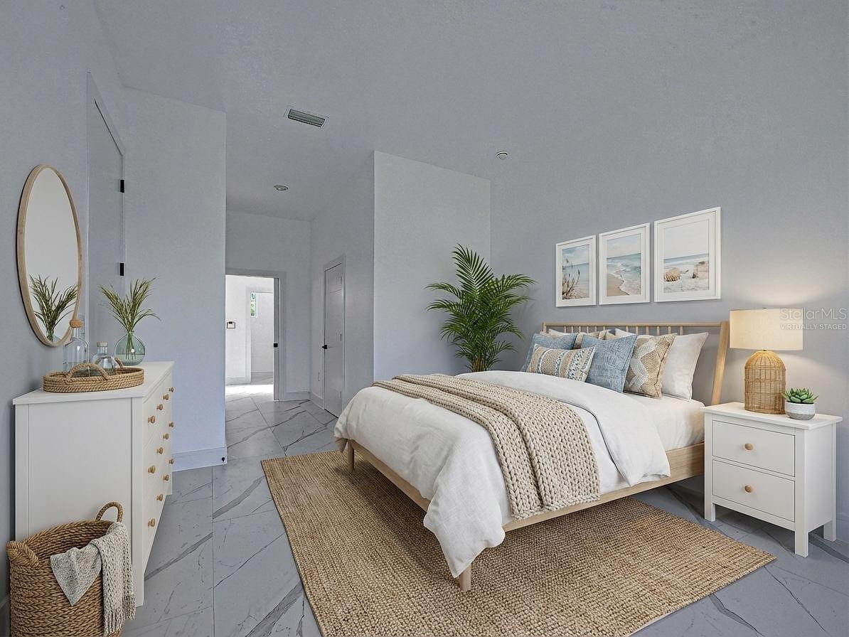 Image 18 of 41 For 165 Ingram Boulevard