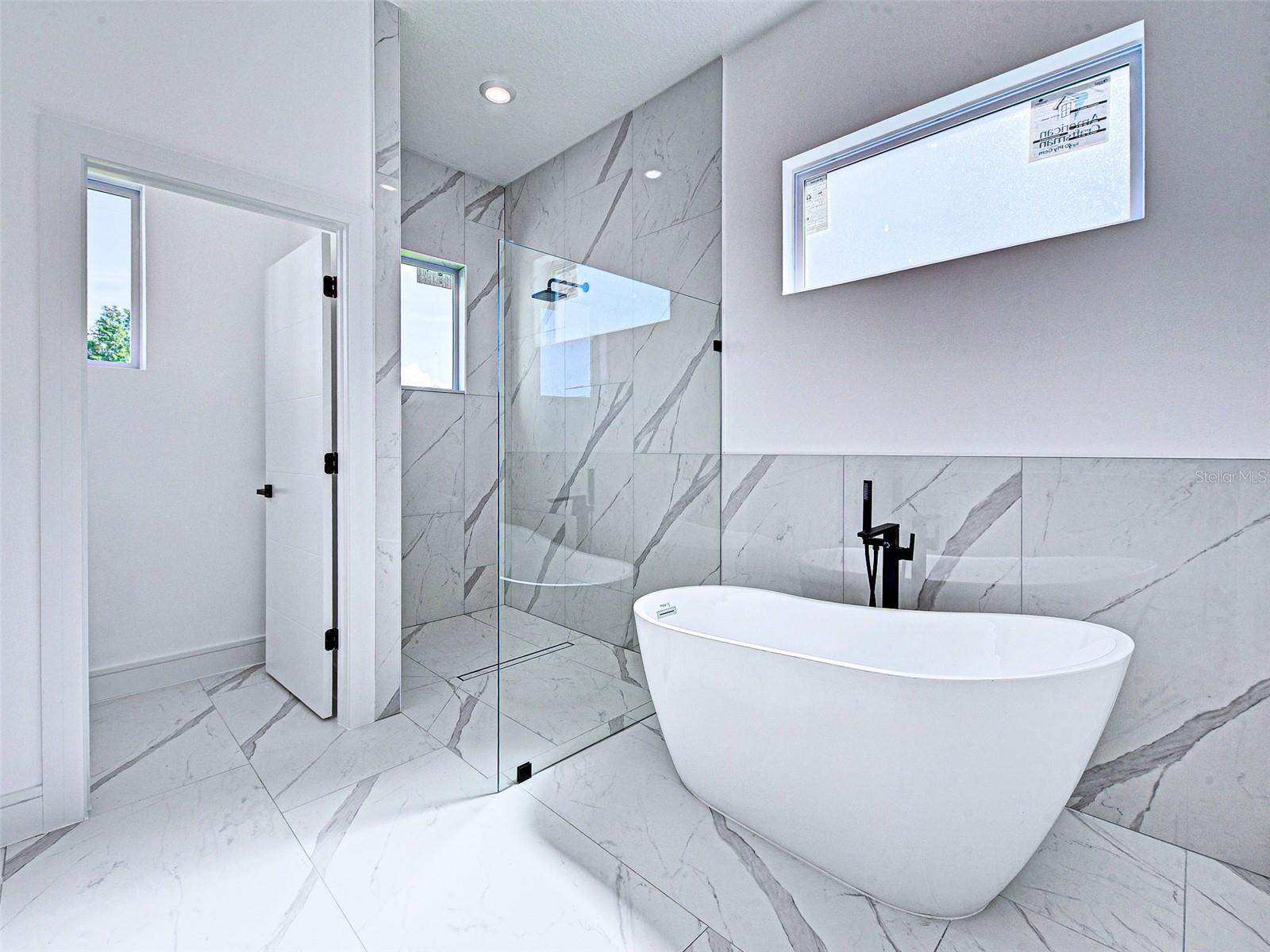 Image 23 of 41 For 165 Ingram Boulevard