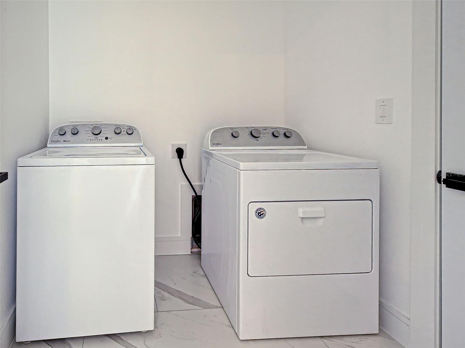 Image 28 of 41 For 165 Ingram Boulevard