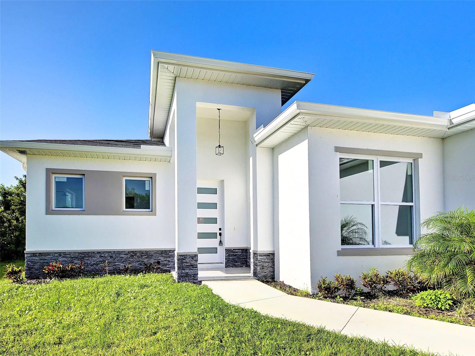 Image 3 of 41 For 165 Ingram Boulevard