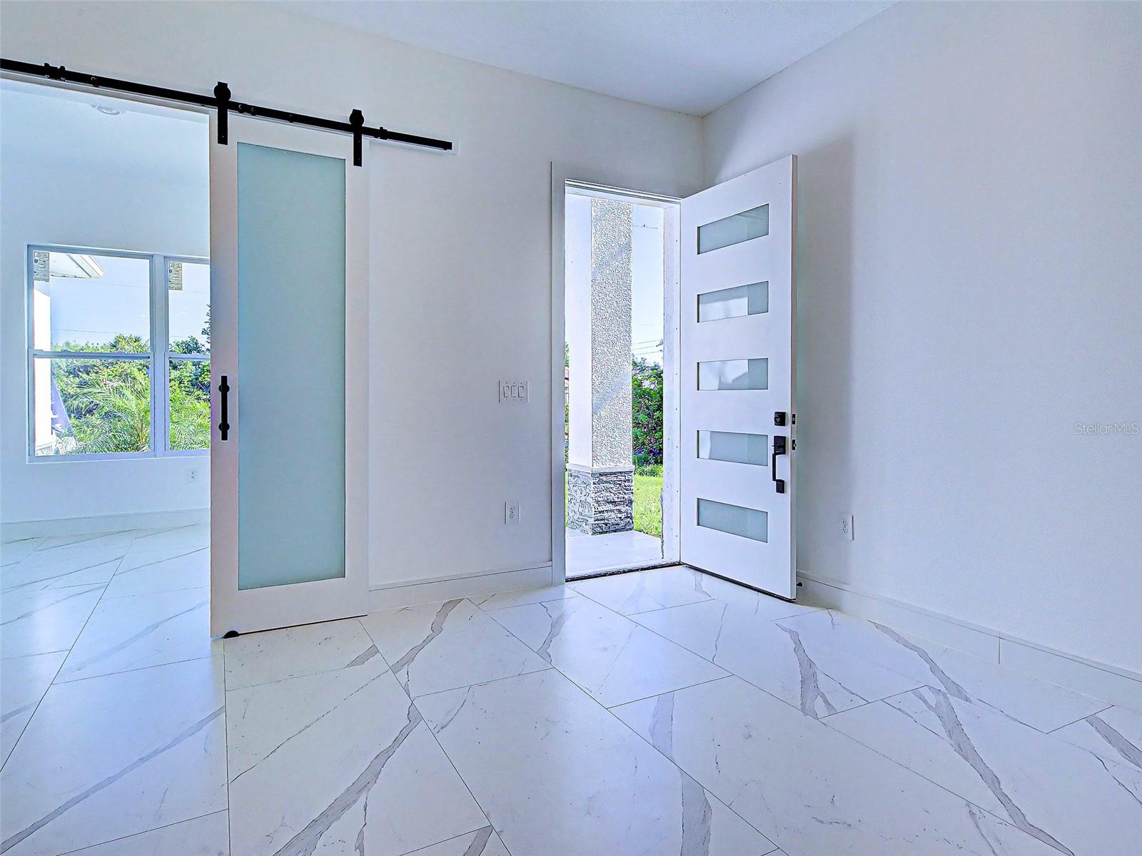 Image 5 of 41 For 165 Ingram Boulevard