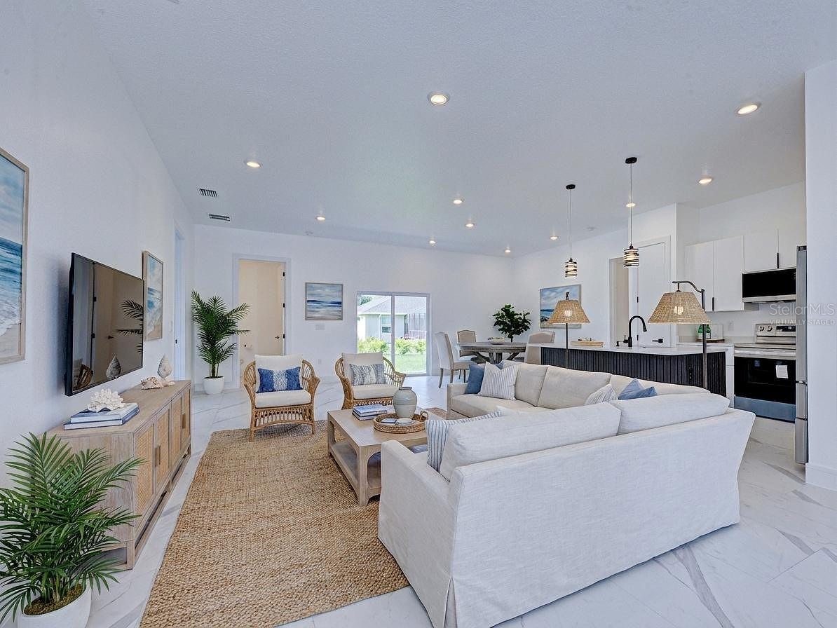 Image 8 of 41 For 165 Ingram Boulevard