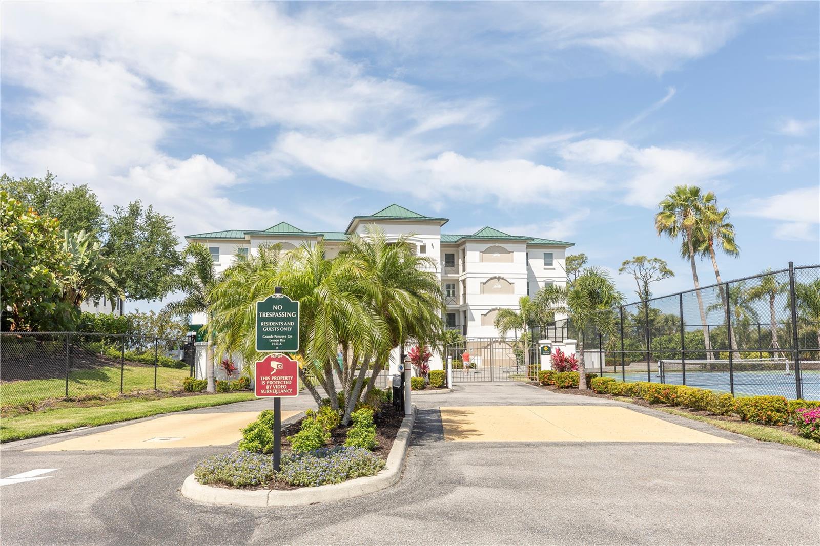 Image 2 of 75 For 9203 Griggs Road D302