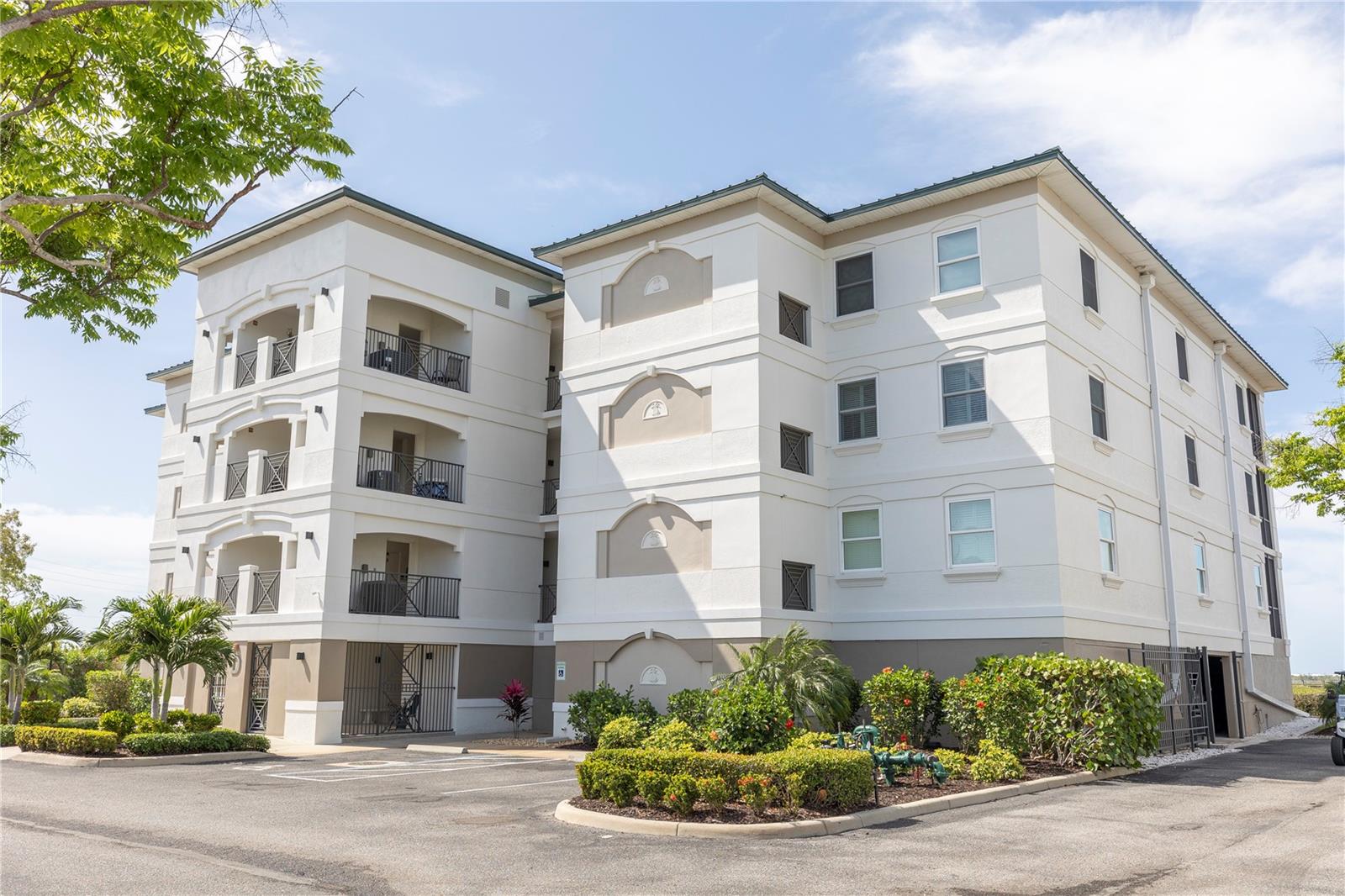 Image 3 of 75 For 9203 Griggs Road D302