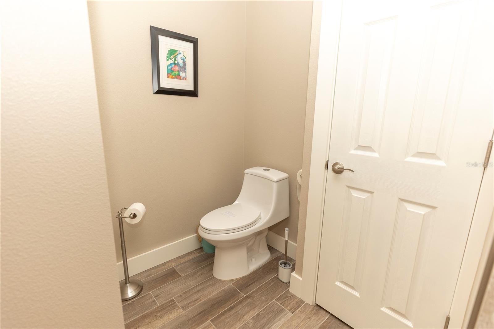 Image 33 of 75 For 9203 Griggs Road D302