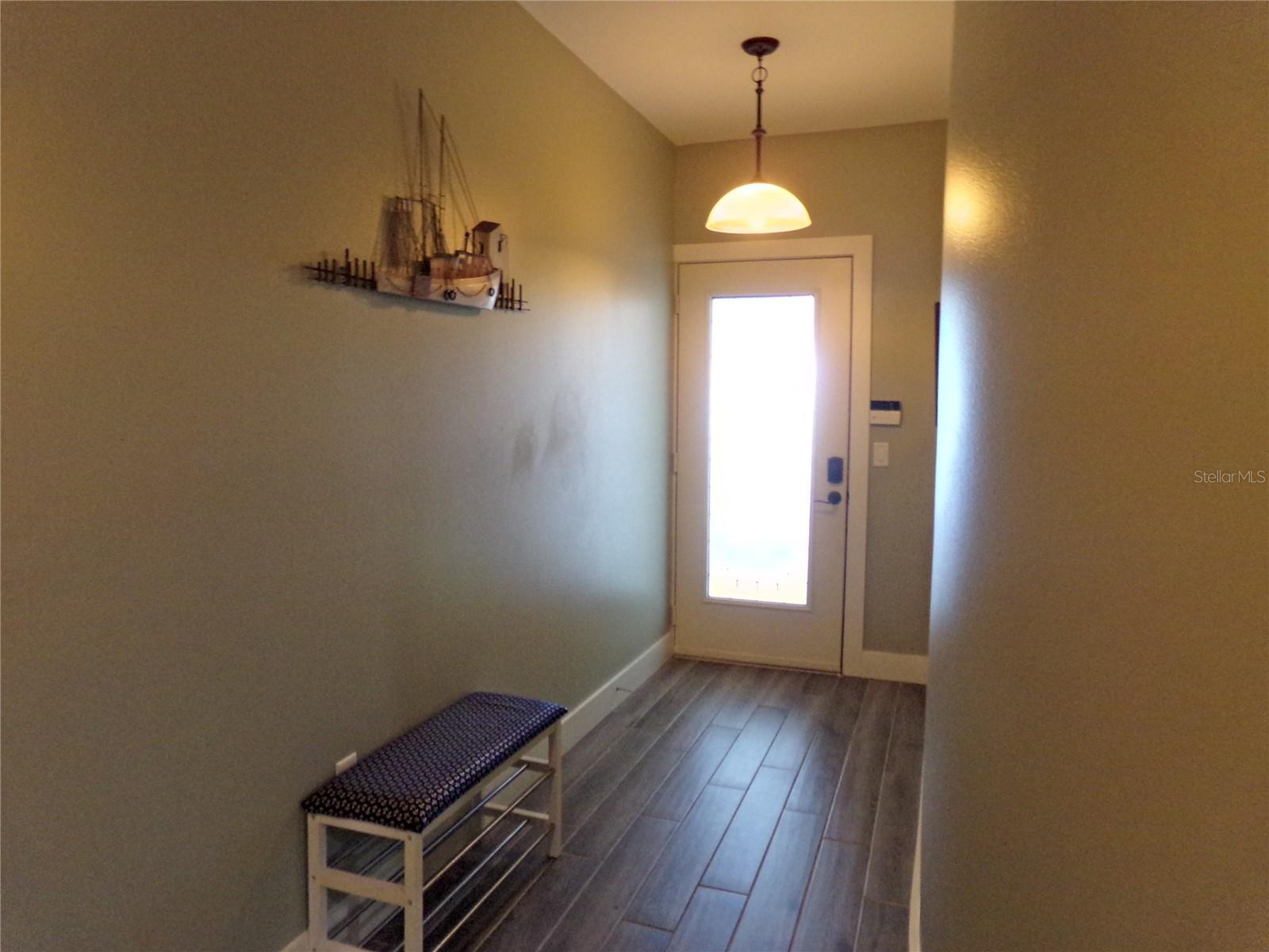 Image 5 of 75 For 9203 Griggs Road D302