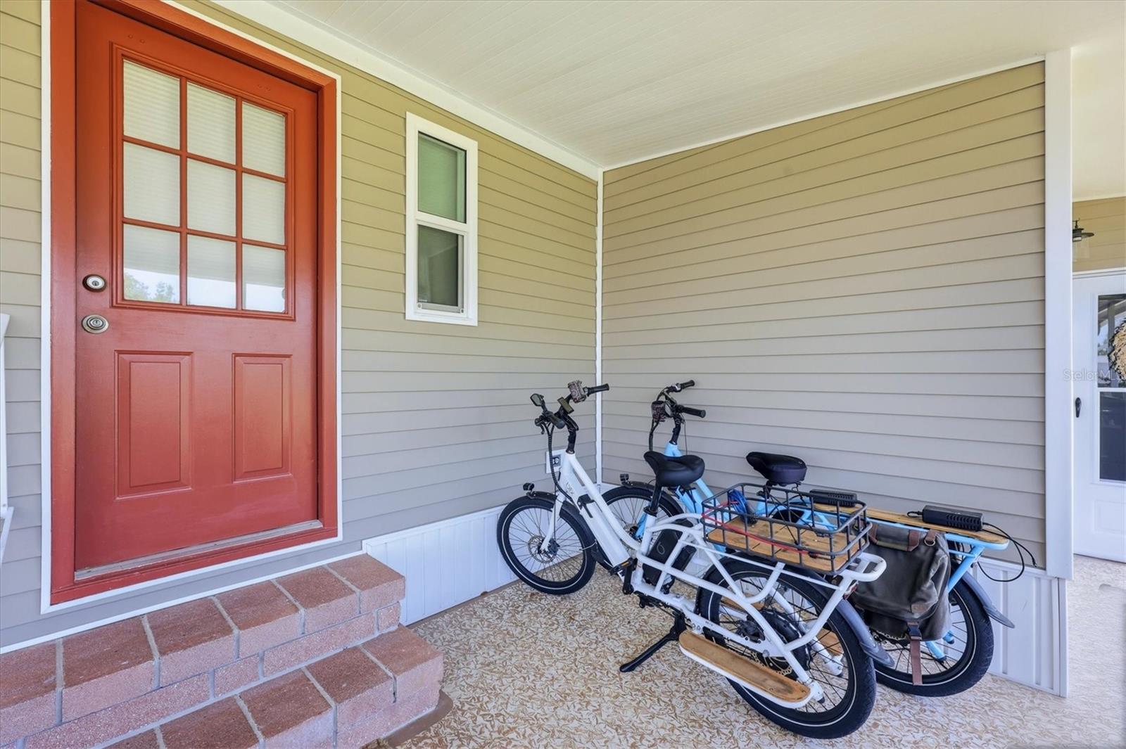 Image 12 of 44 For 743 Summersea Court