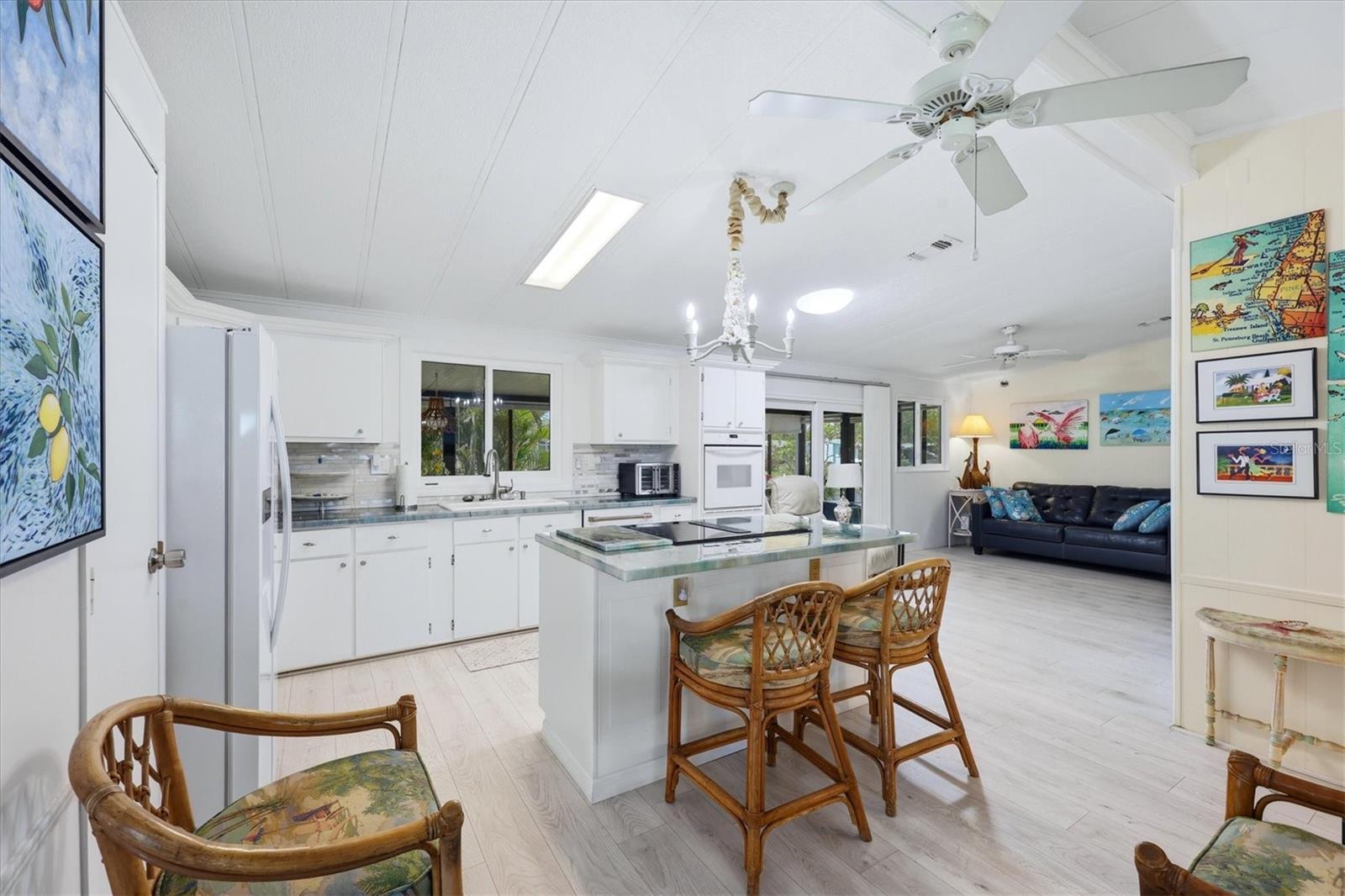 Image 17 of 44 For 743 Summersea Court