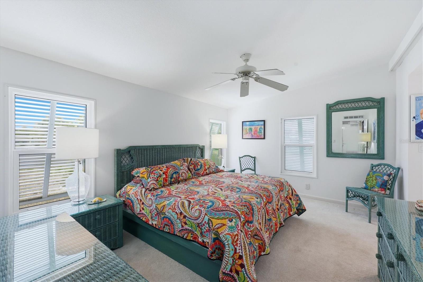 Image 22 of 44 For 743 Summersea Court