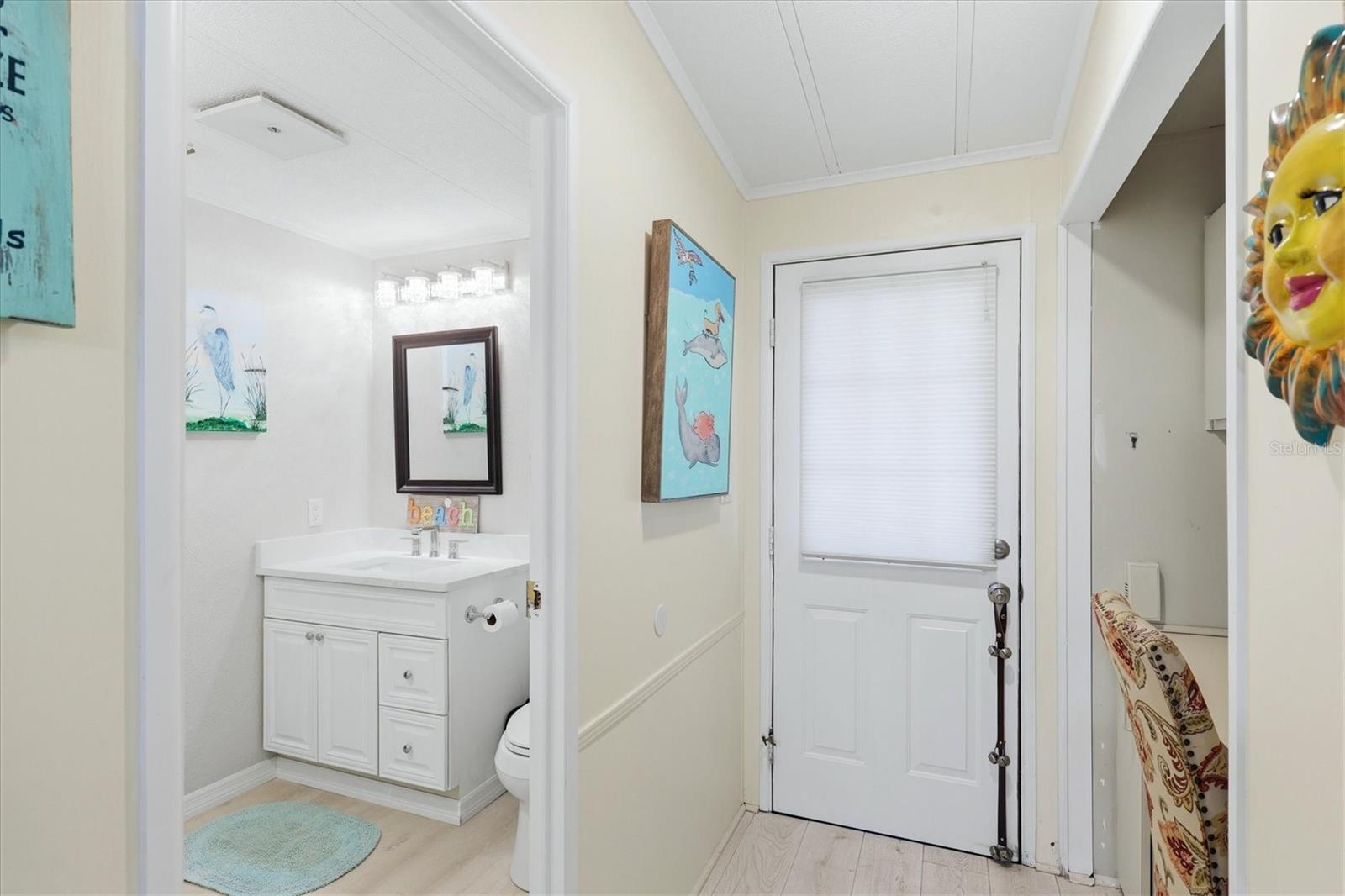 Image 30 of 44 For 743 Summersea Court