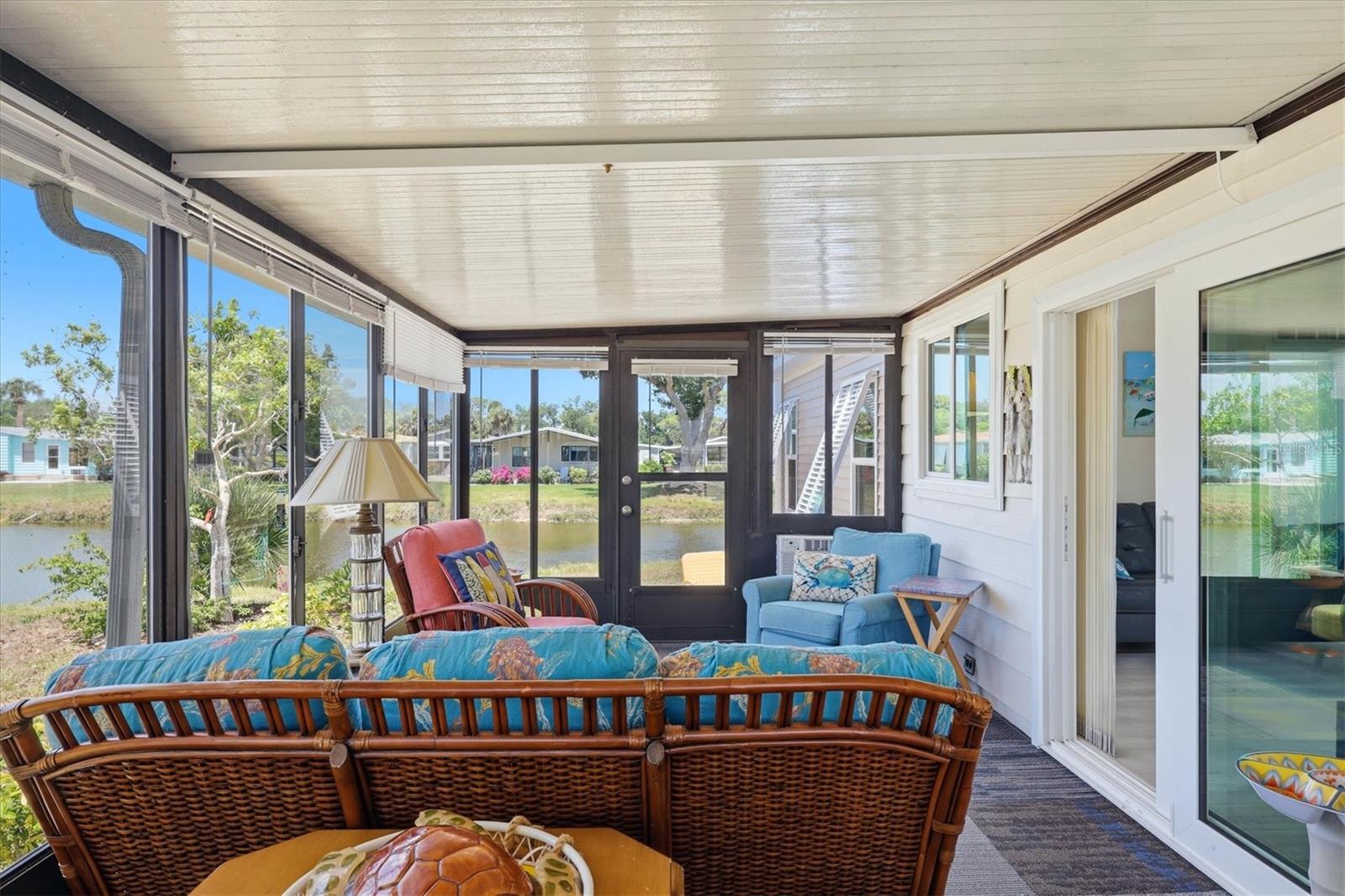 Image 37 of 44 For 743 Summersea Court