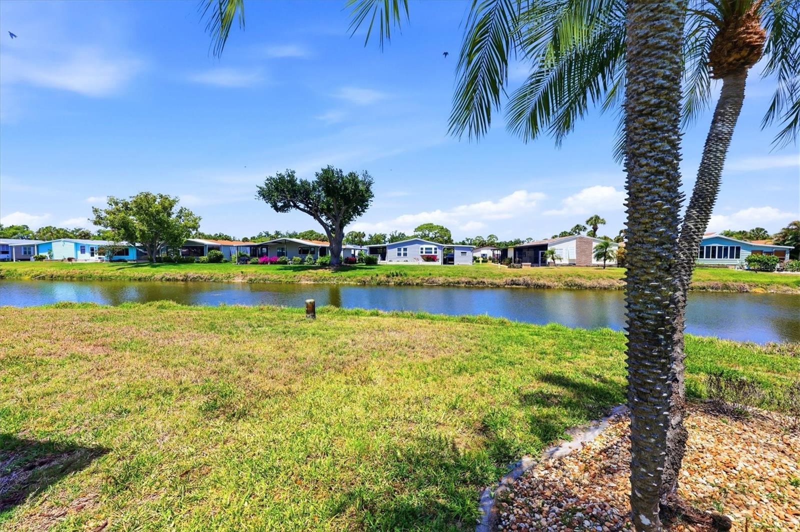 Image 38 of 44 For 743 Summersea Court