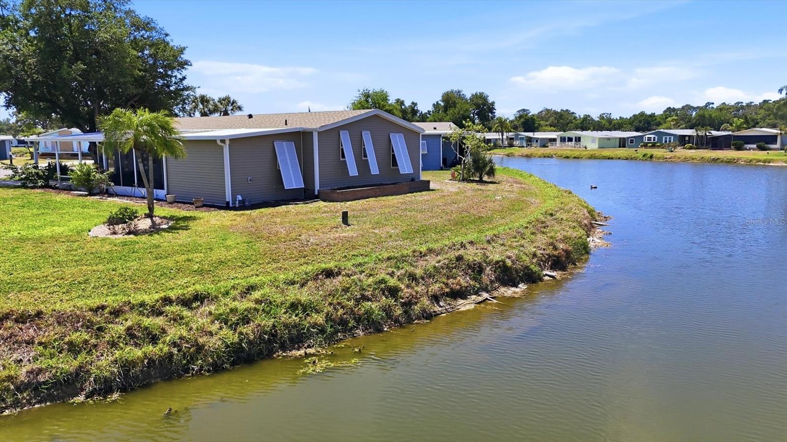 Image 41 of 44 For 743 Summersea Court