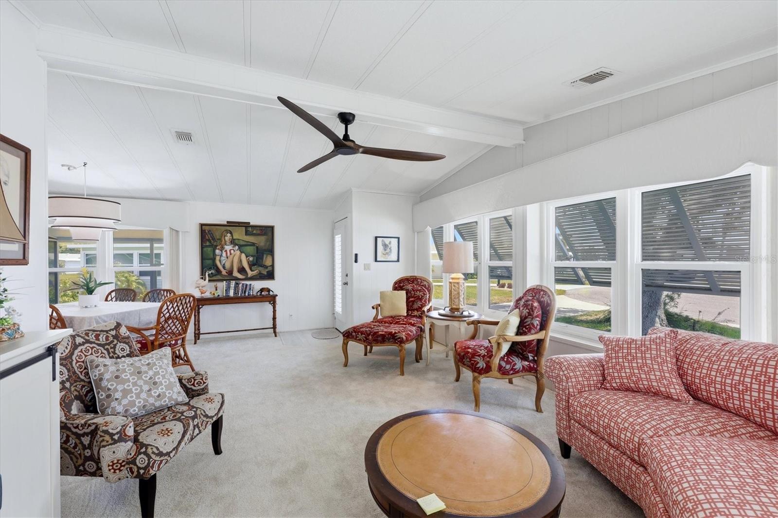 Image 5 of 44 For 743 Summersea Court