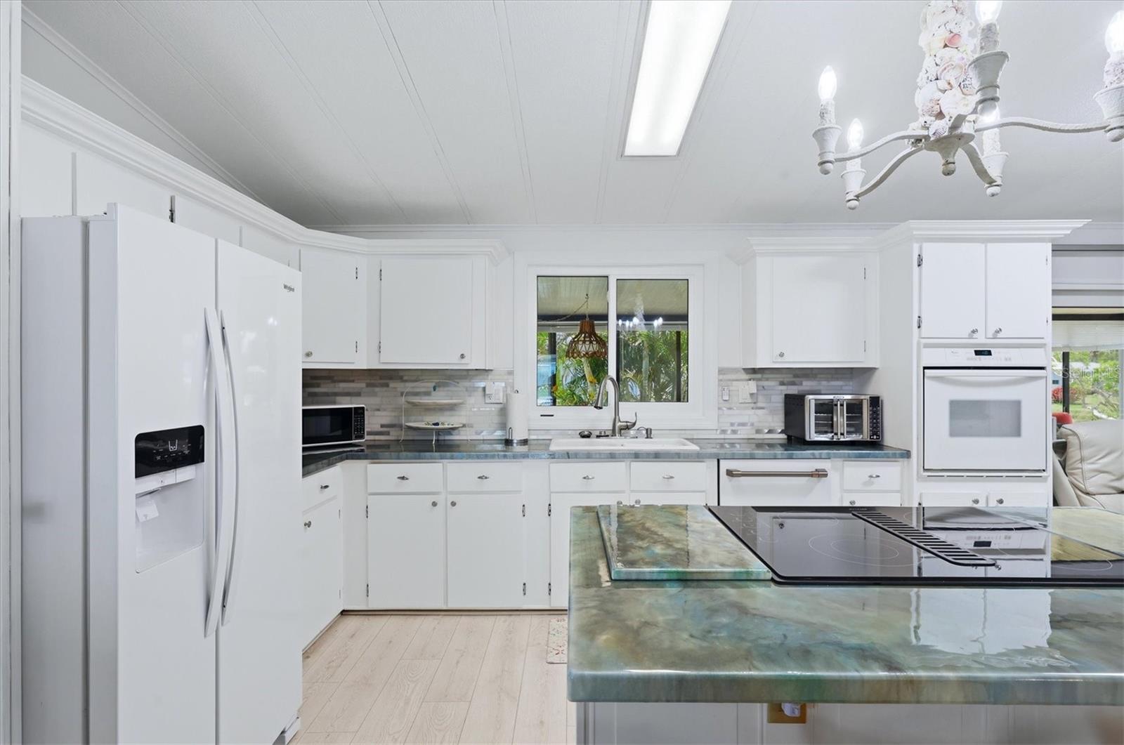 Image 6 of 44 For 743 Summersea Court