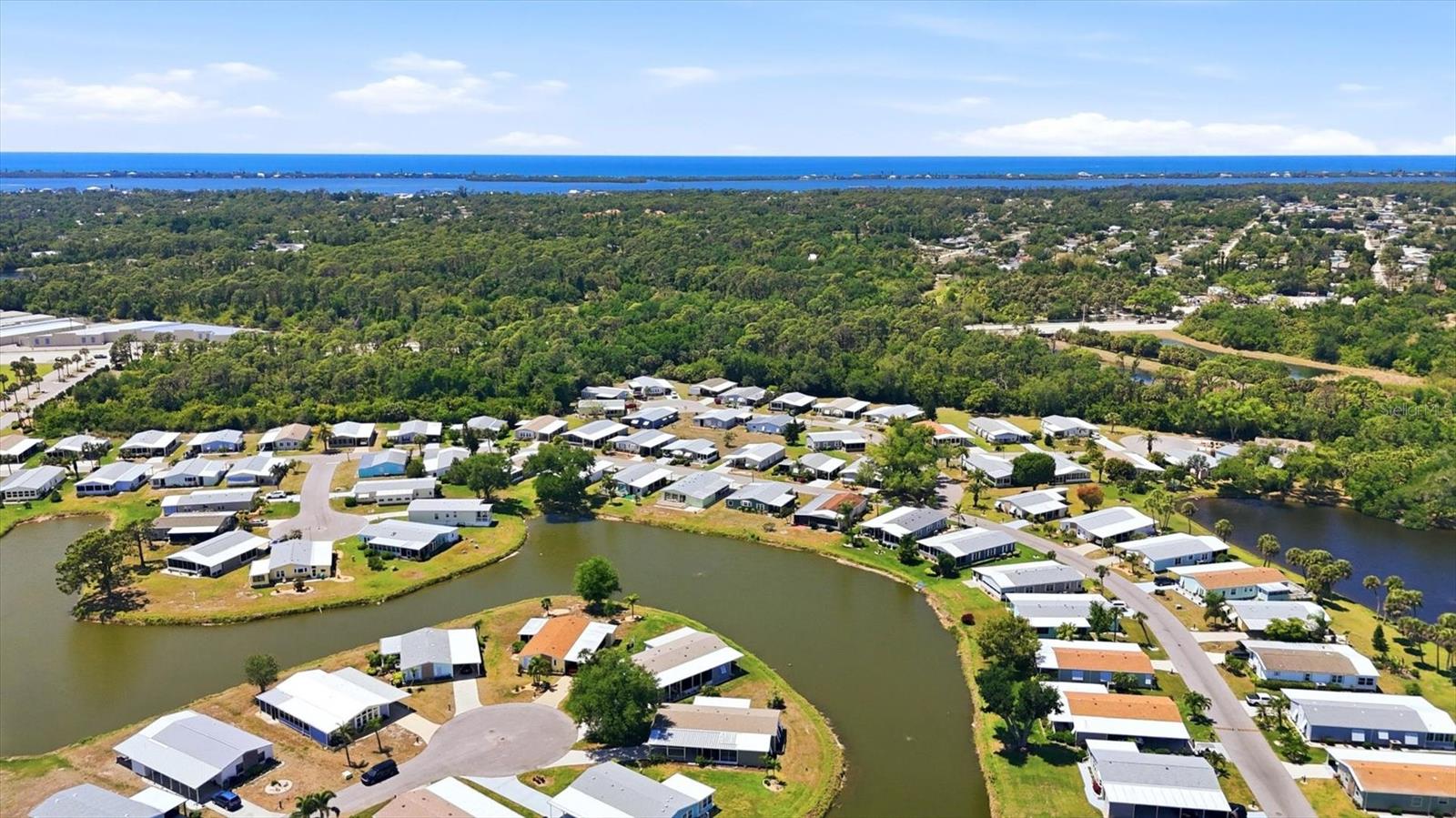 Image 7 of 44 For 743 Summersea Court