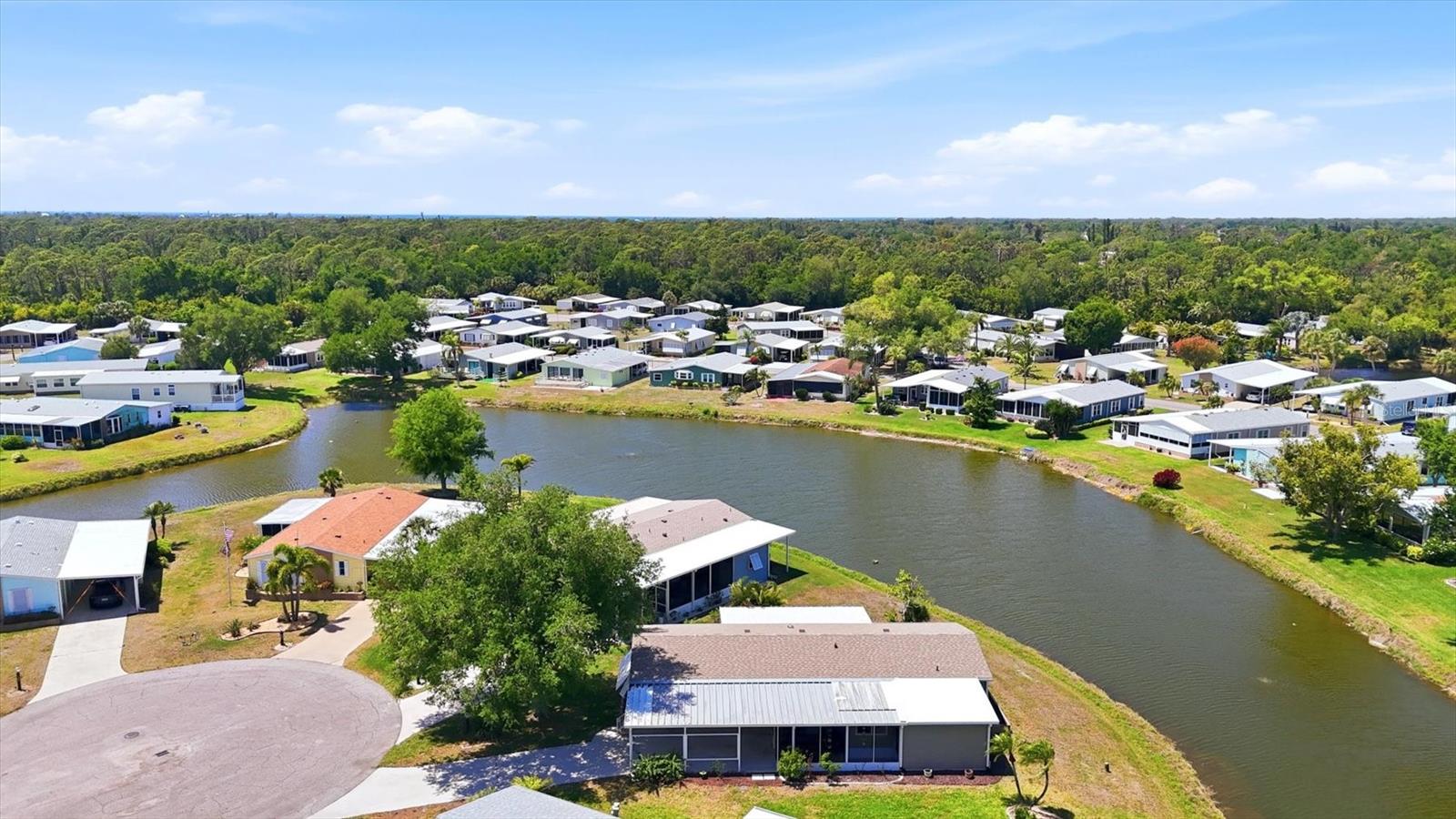 Image 8 of 44 For 743 Summersea Court