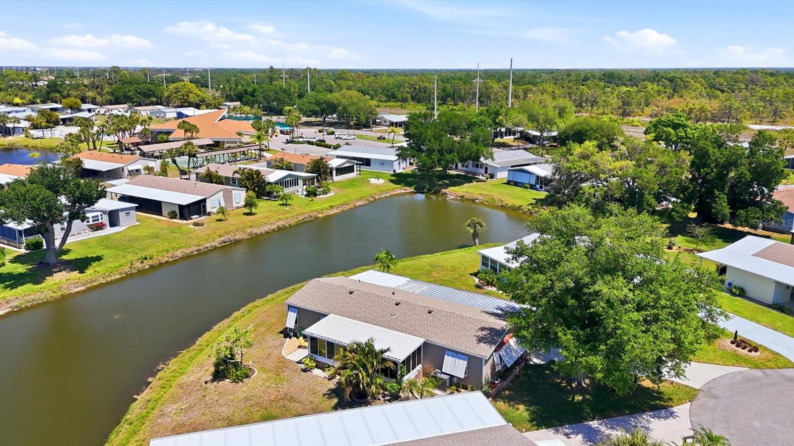 Image 9 of 44 For 743 Summersea Court