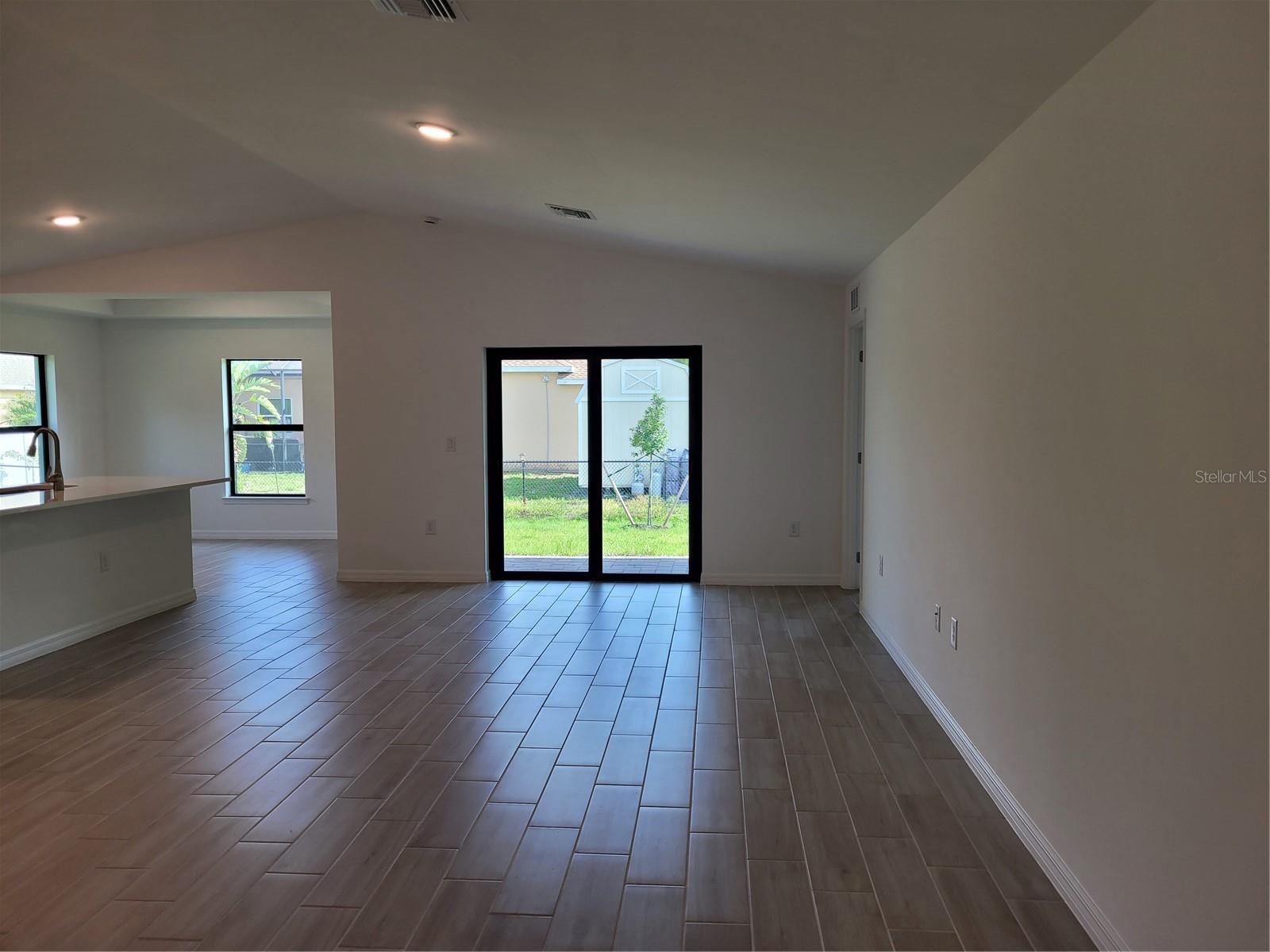 Image 2 of 34 For 11383 Baggot Avenue