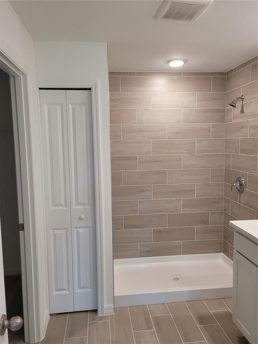 Image 20 of 34 For 11383 Baggot Avenue