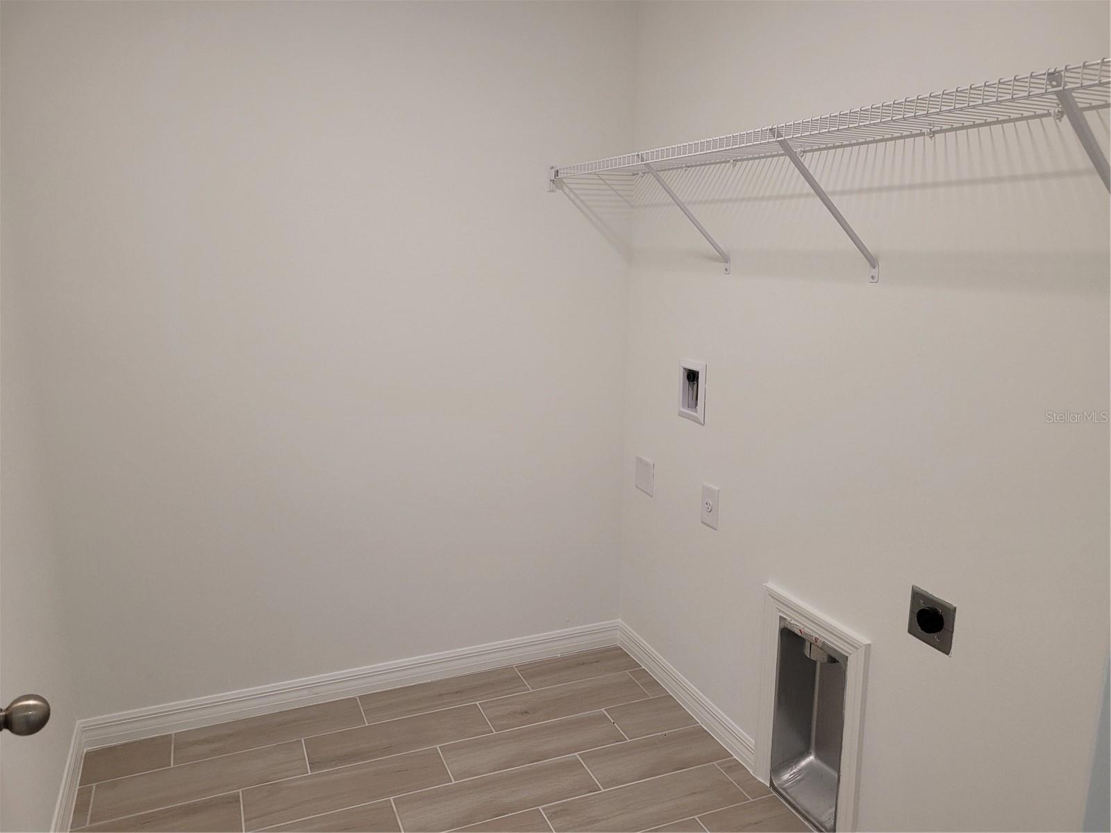 Image 29 of 34 For 11383 Baggot Avenue