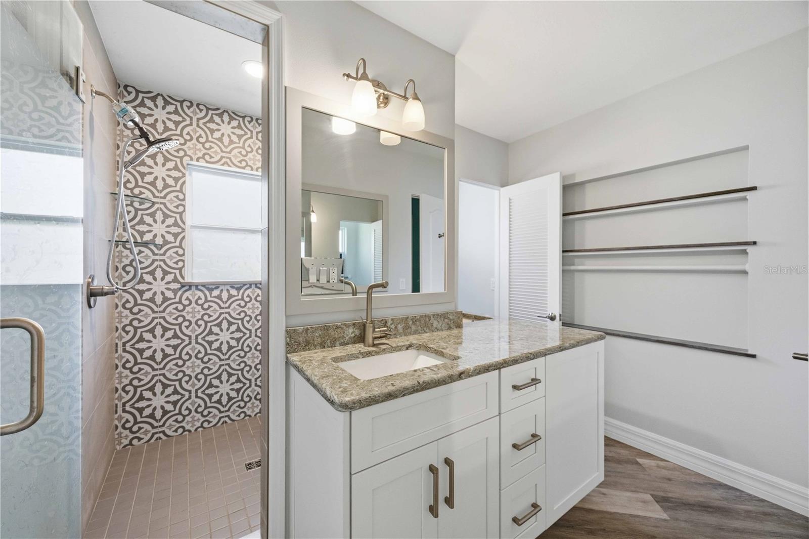 Image 33 of 66 For 917 Church Street