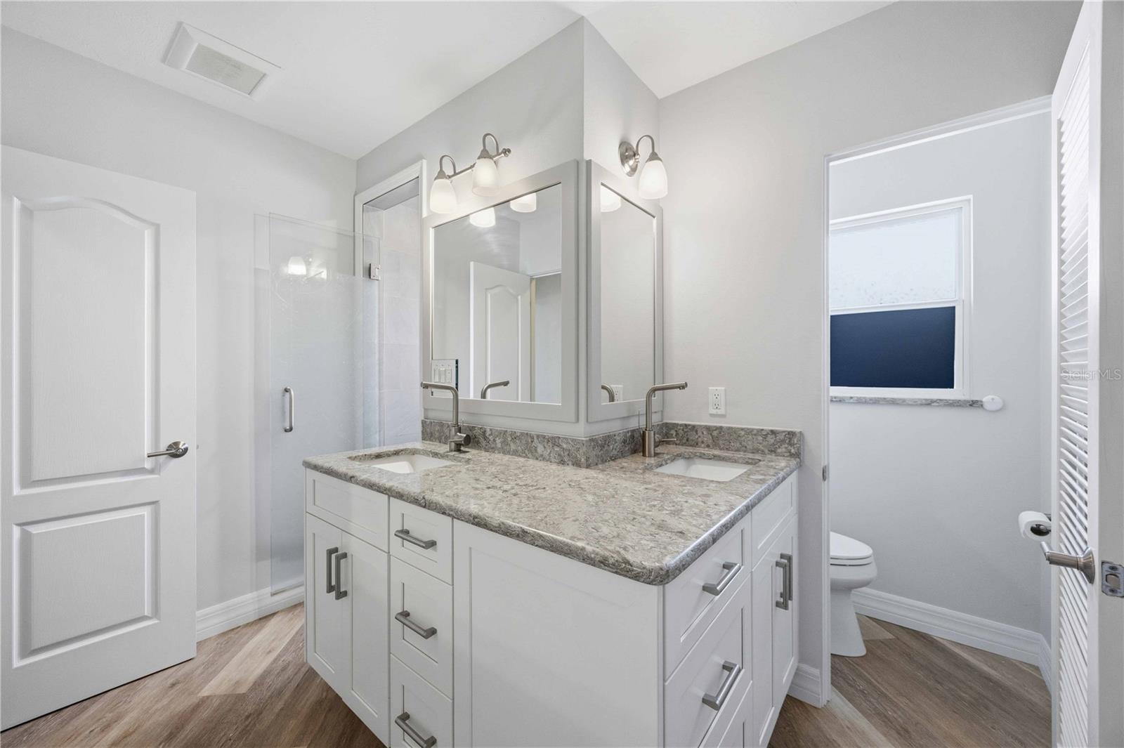 Image 35 of 66 For 917 Church Street