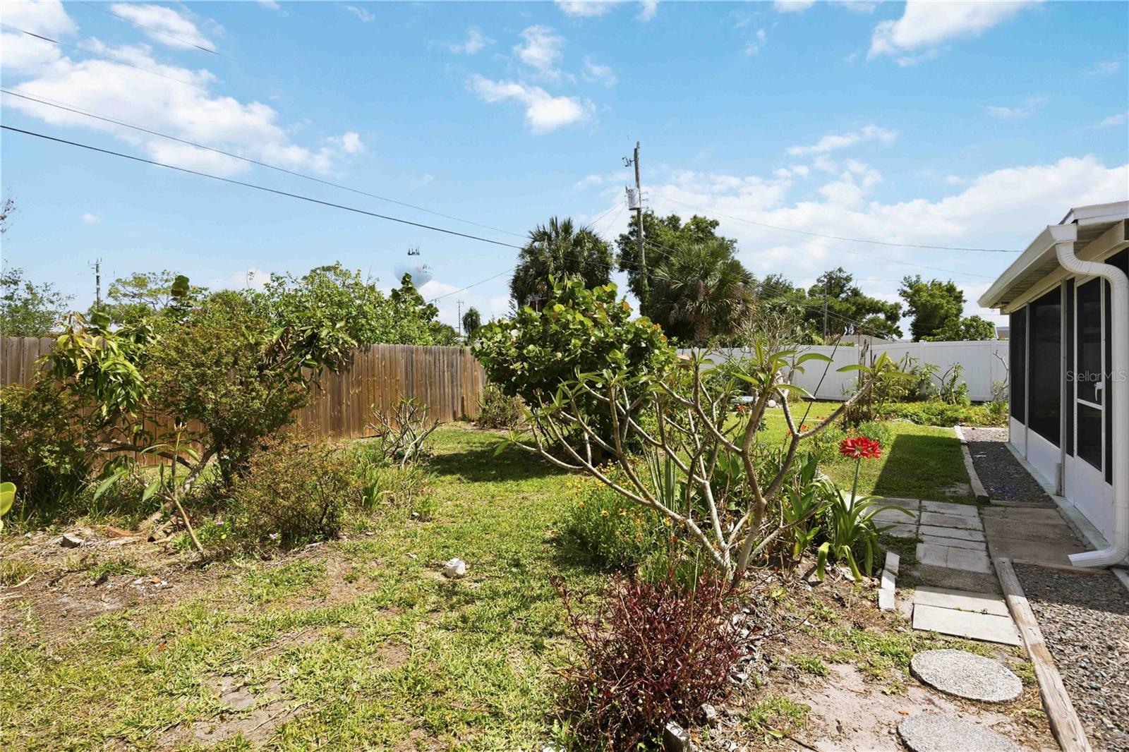 Image 54 of 66 For 917 Church Street