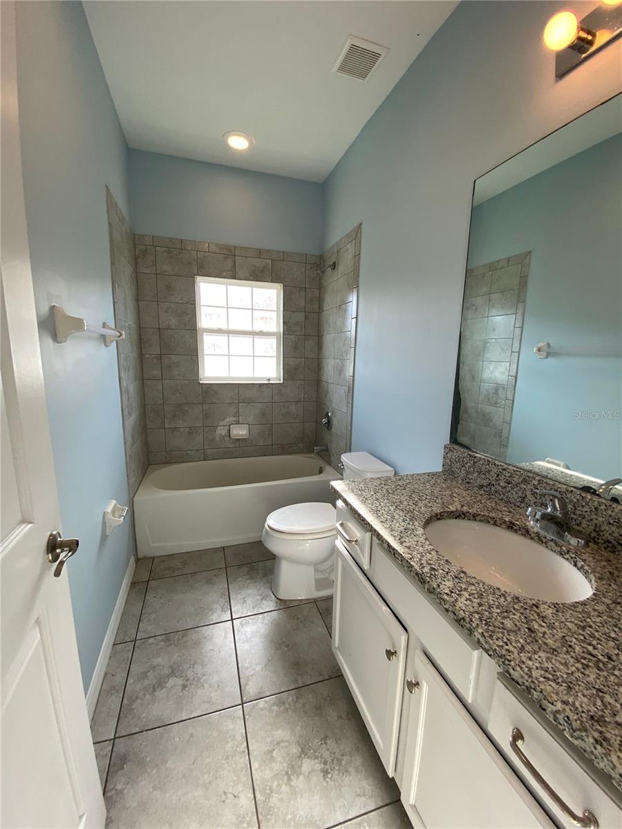 Image 17 of 31 For 18235 Eau Gallie Circle