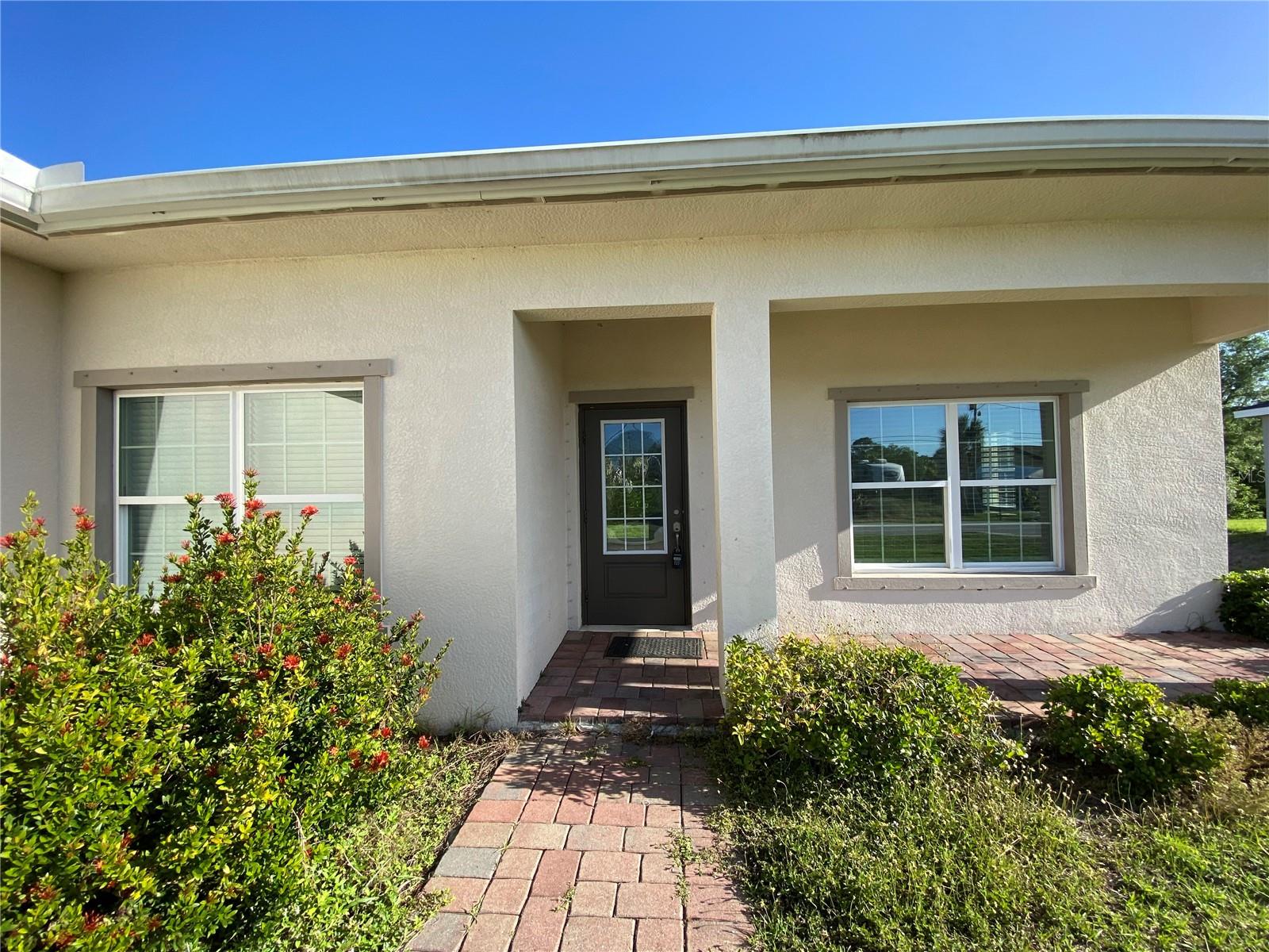 Image 3 of 31 For 18235 Eau Gallie Circle