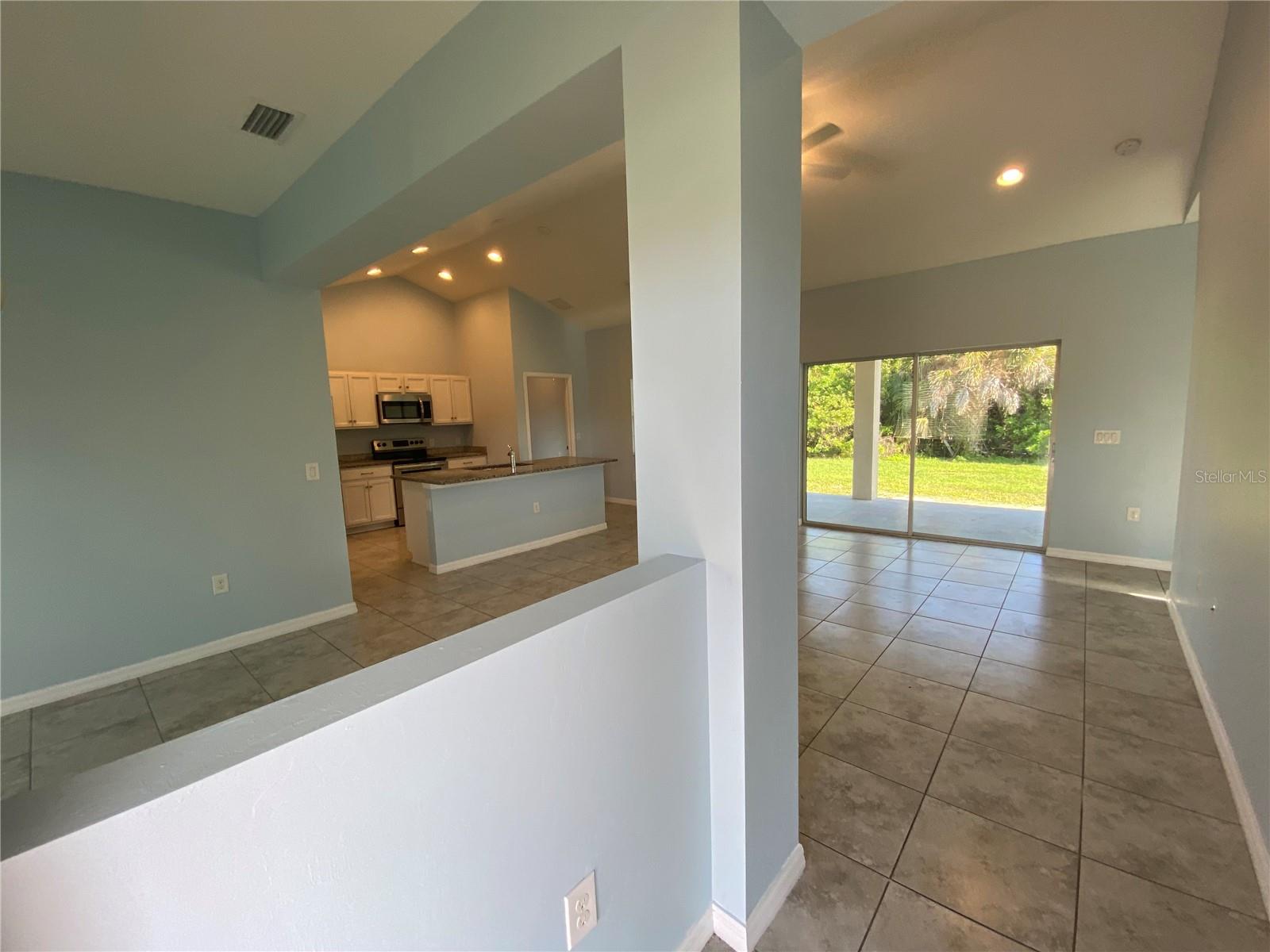 Image 4 of 31 For 18235 Eau Gallie Circle