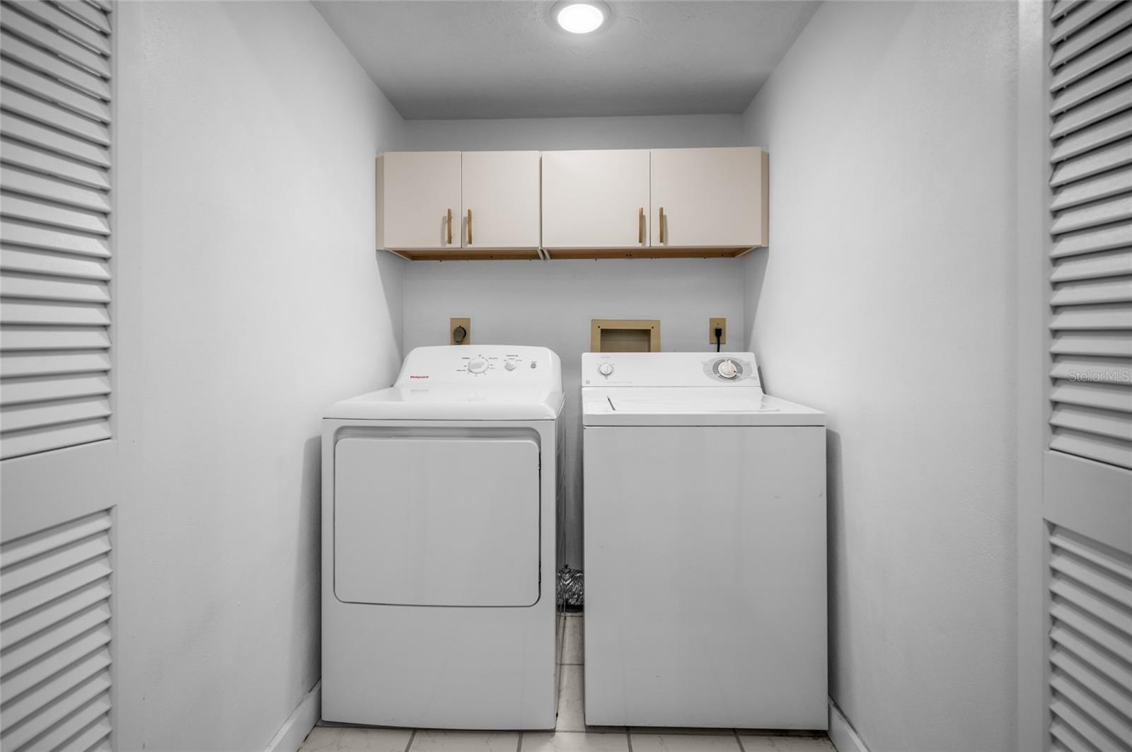 Image 15 of 32 For 1531 Placida Road 1-103