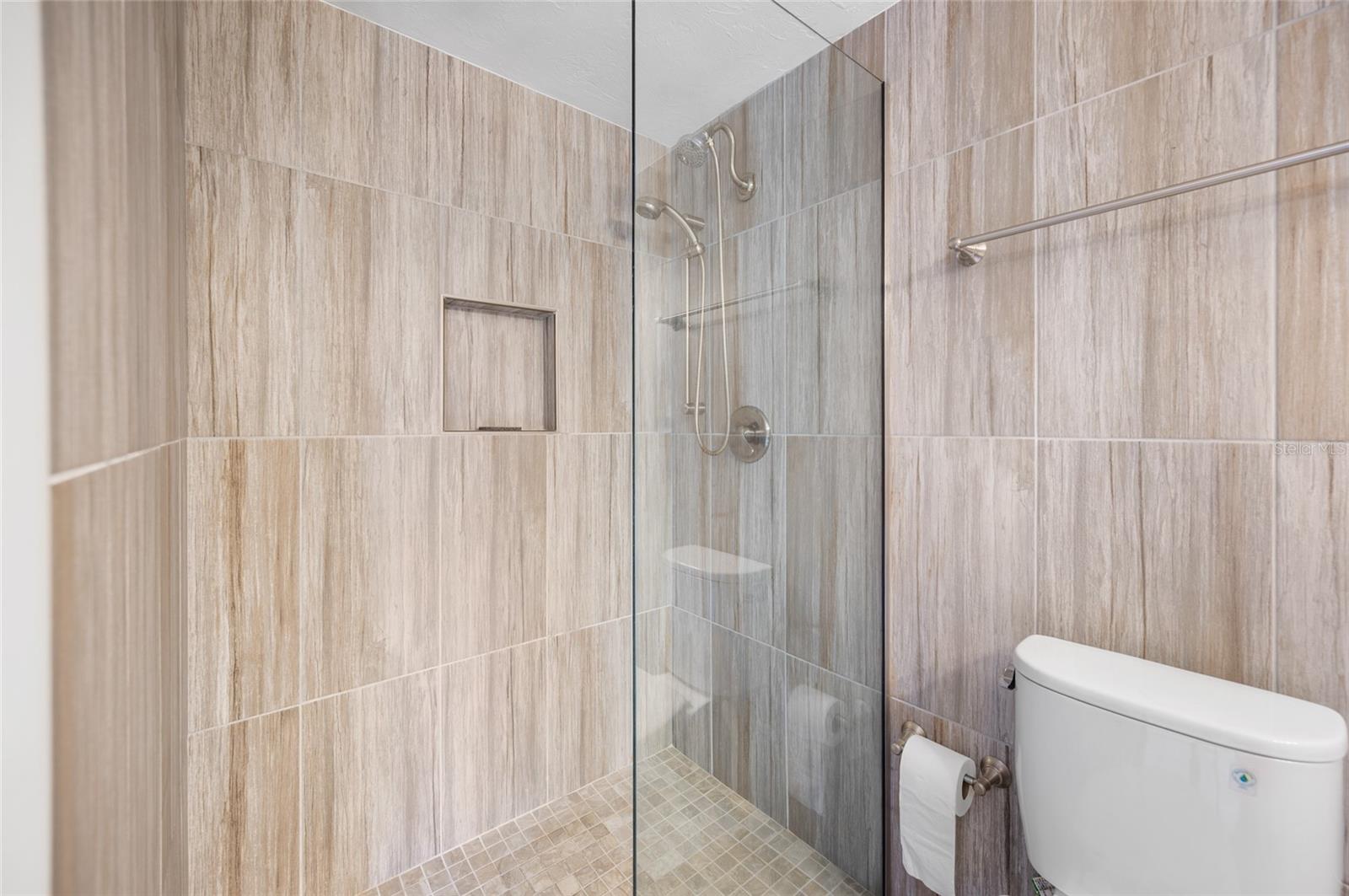 Image 21 of 32 For 1531 Placida Road 1-103