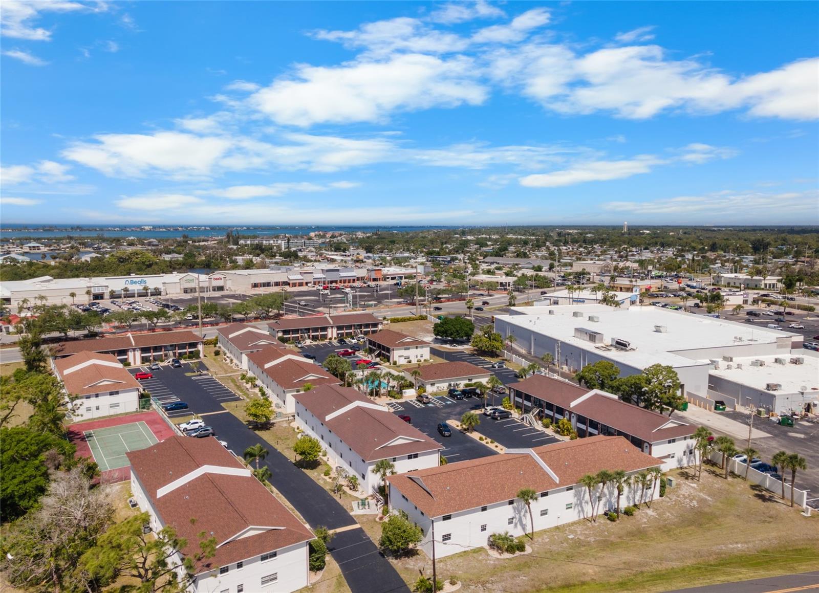 Image 29 of 32 For 1531 Placida Road 1-103