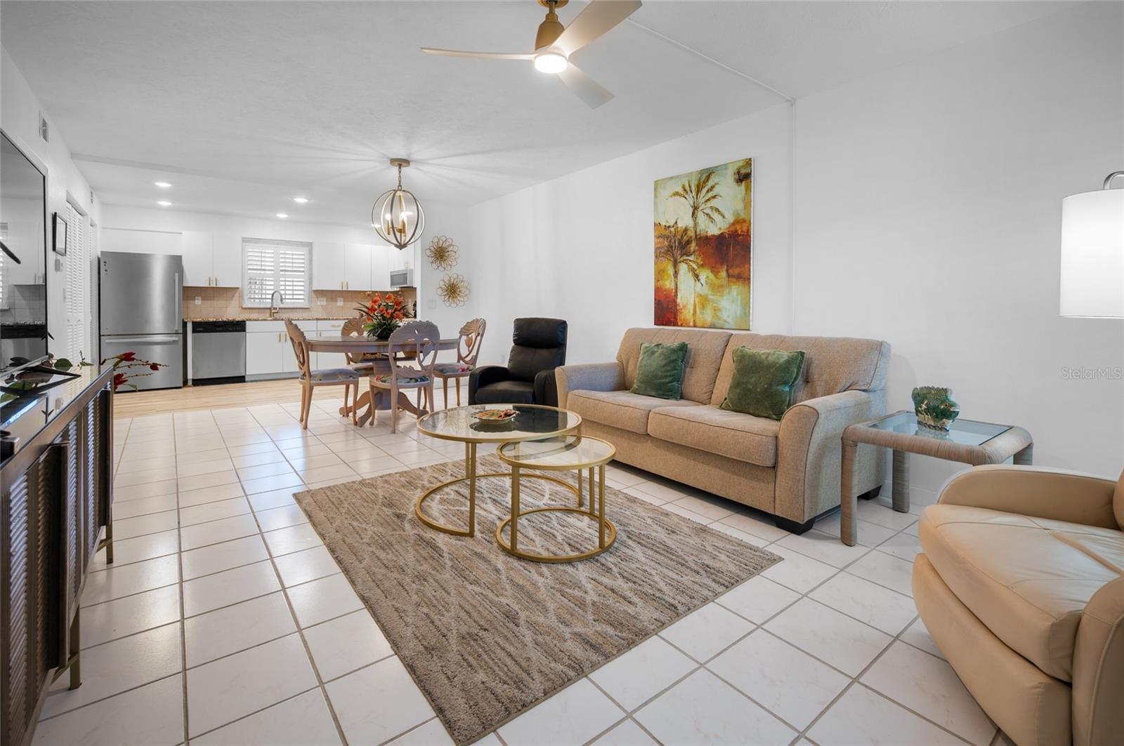 Image 7 of 32 For 1531 Placida Road 1-103