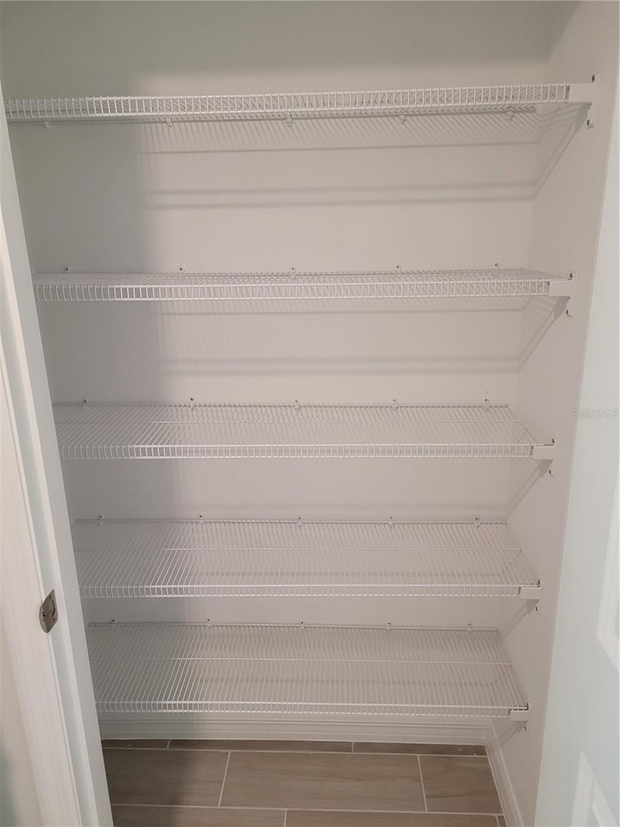 Image 13 of 26 For 11100 Vanessa Avenue