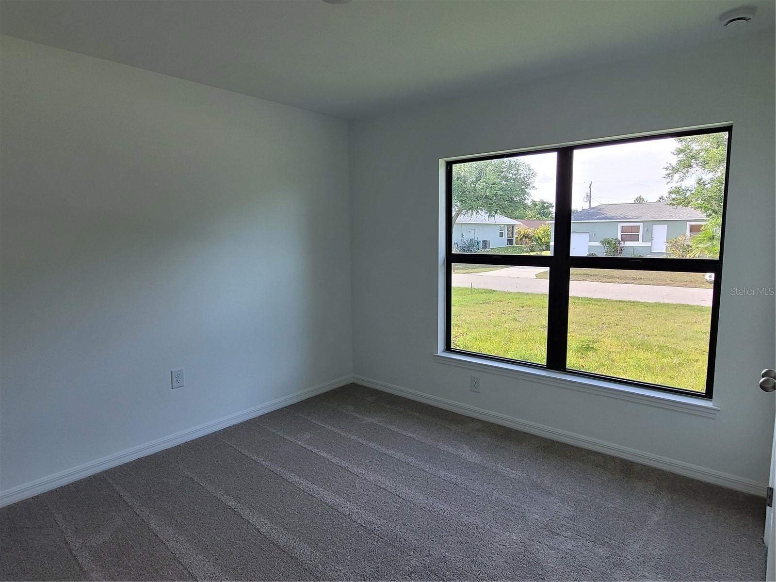 Image 20 of 26 For 11100 Vanessa Avenue