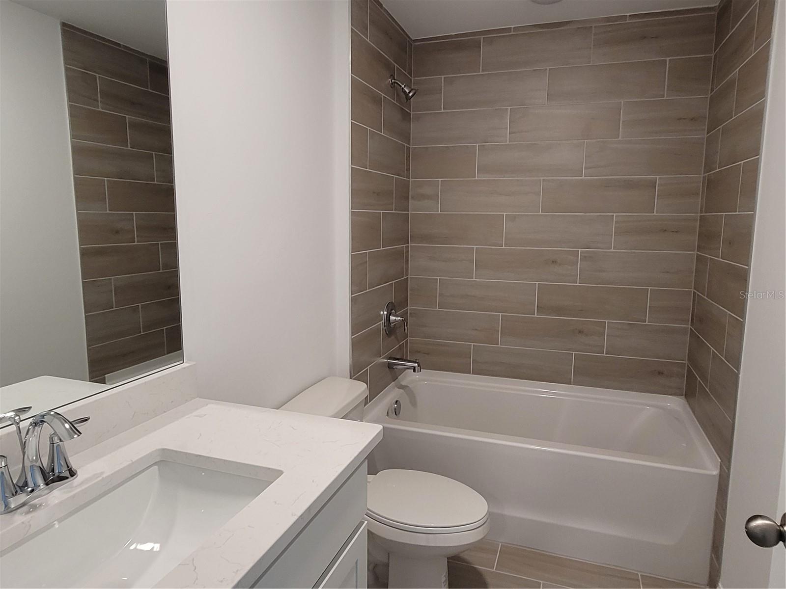 Image 22 of 26 For 11100 Vanessa Avenue