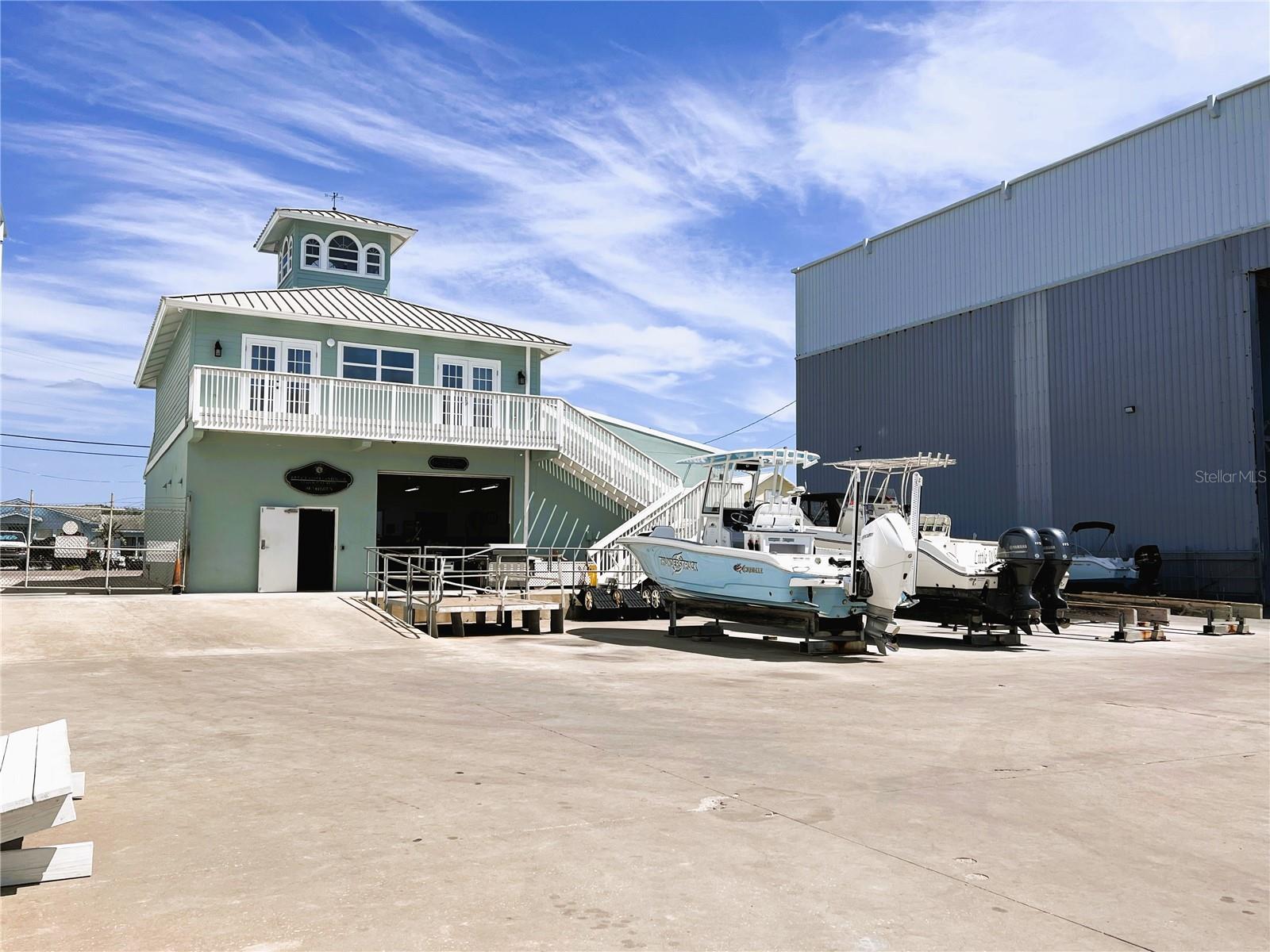 Image 9 of 20 For 100 Circuit Road S29