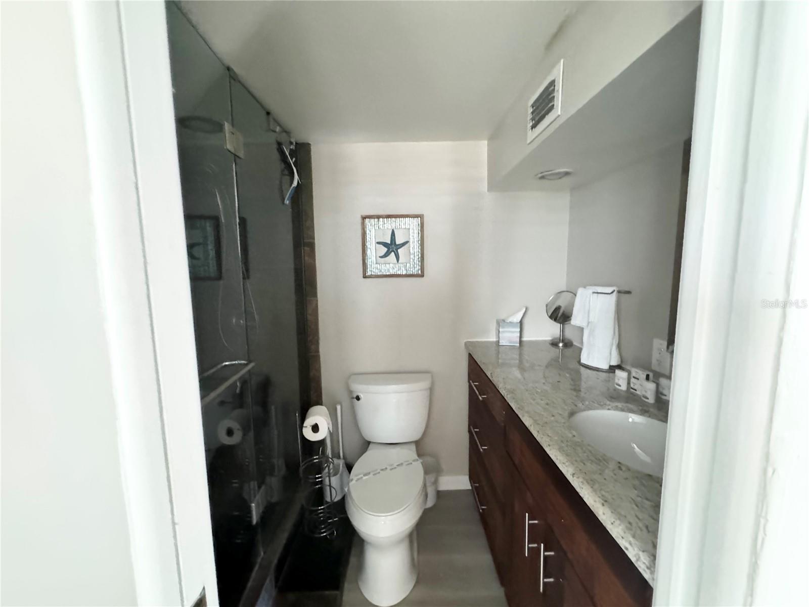 Image 16 of 26 For 1255 Tarpon Center Drive 612