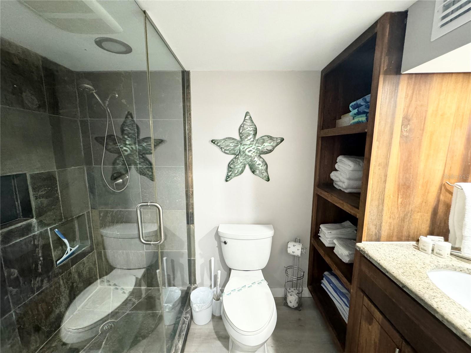 Image 17 of 26 For 1255 Tarpon Center Drive 612