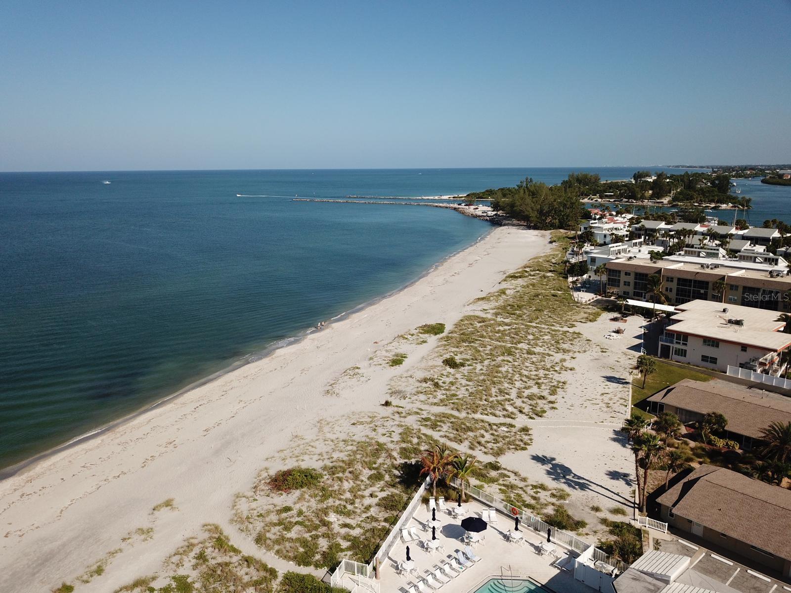 Image 5 of 26 For 1255 Tarpon Center Drive 612