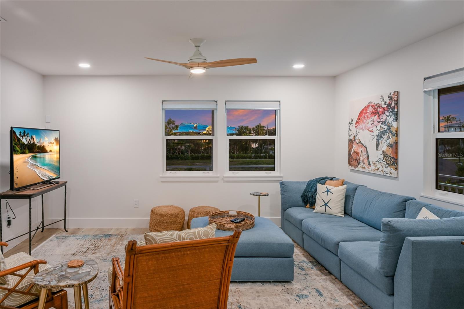 Image 15 of 35 For 525 Gaspar Drive