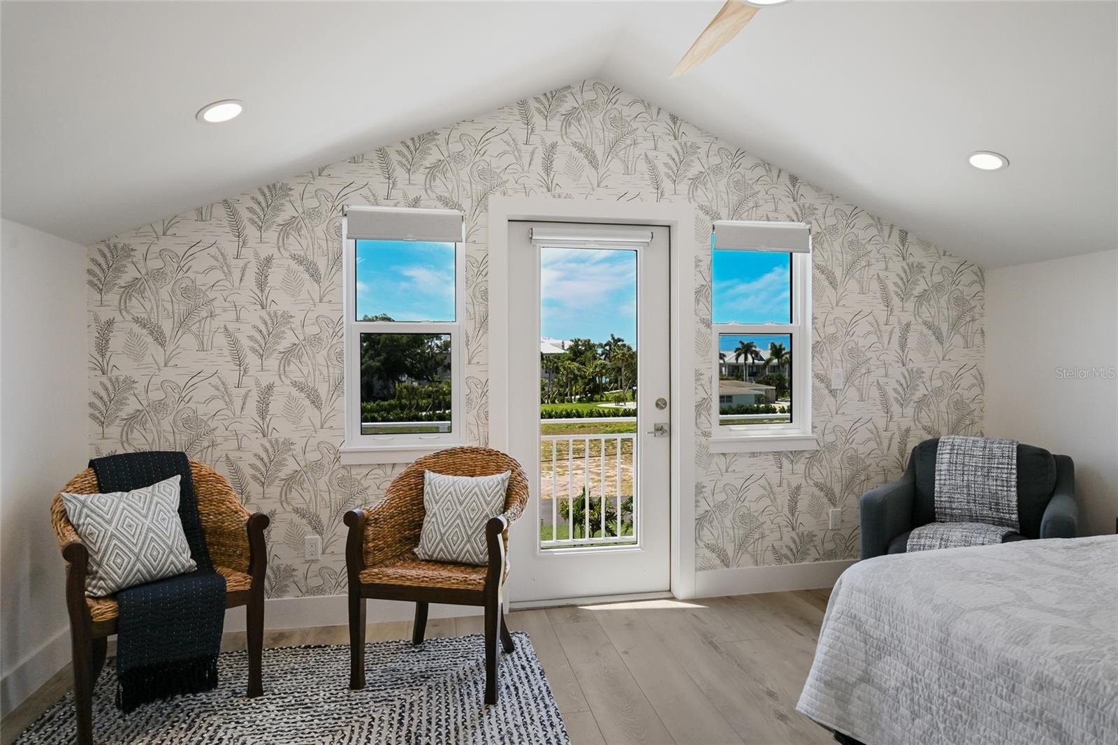 Image 30 of 35 For 525 Gaspar Drive