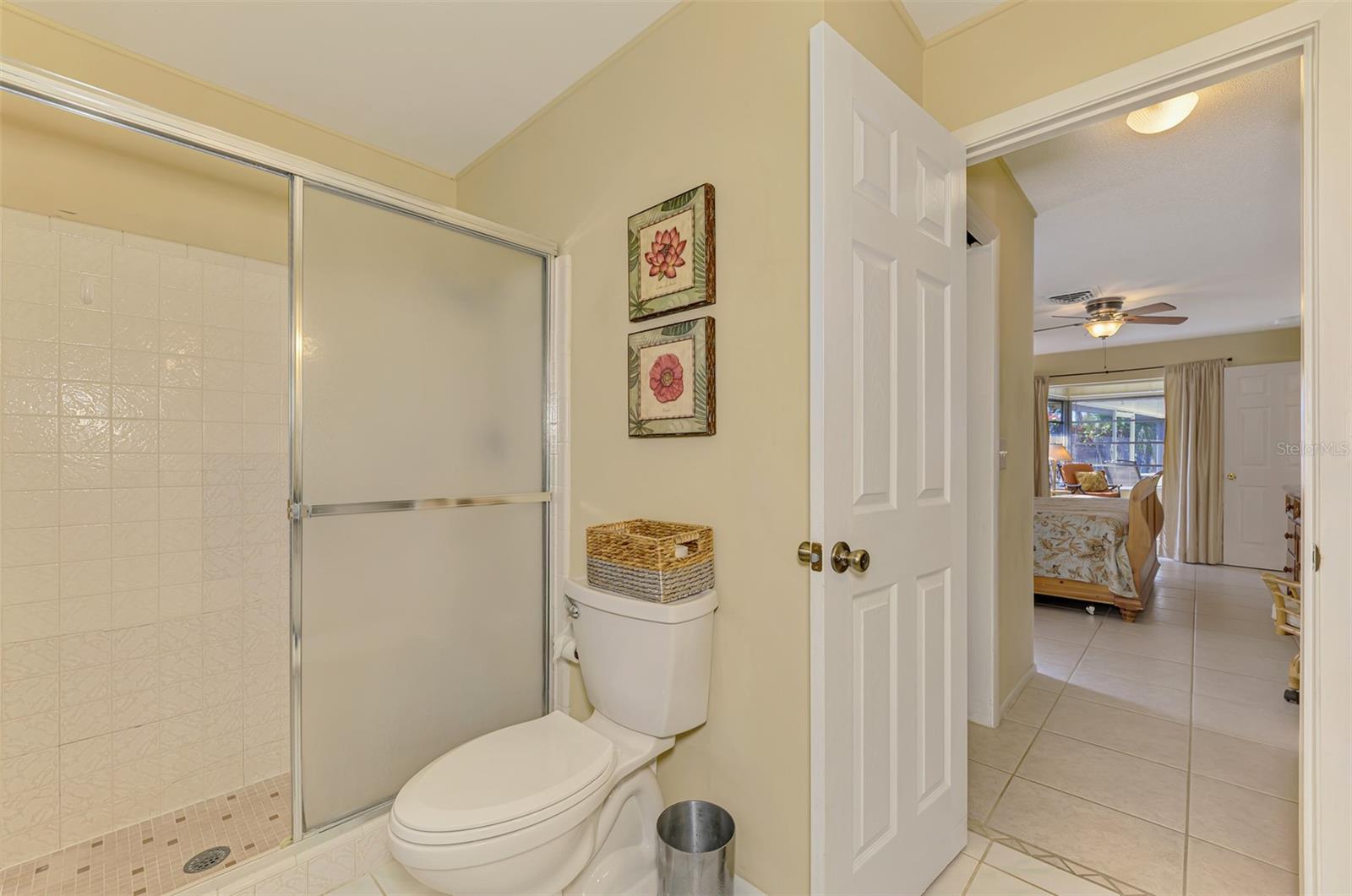 Listing photo id 58 for 1290 Lakeside Drive