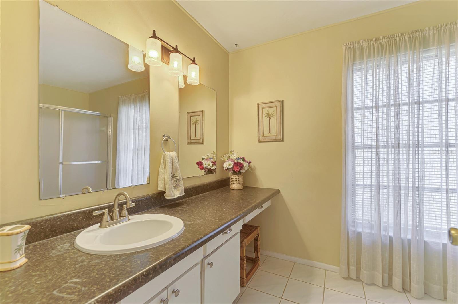 Listing photo id 59 for 1290 Lakeside Drive