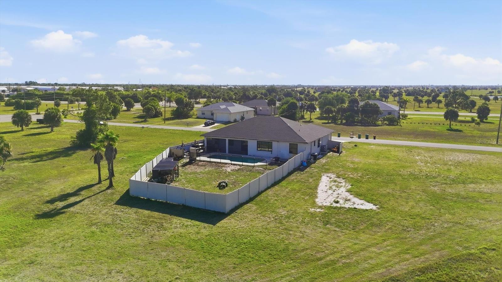 Image 36 of 44 For 20 Brig Circle E