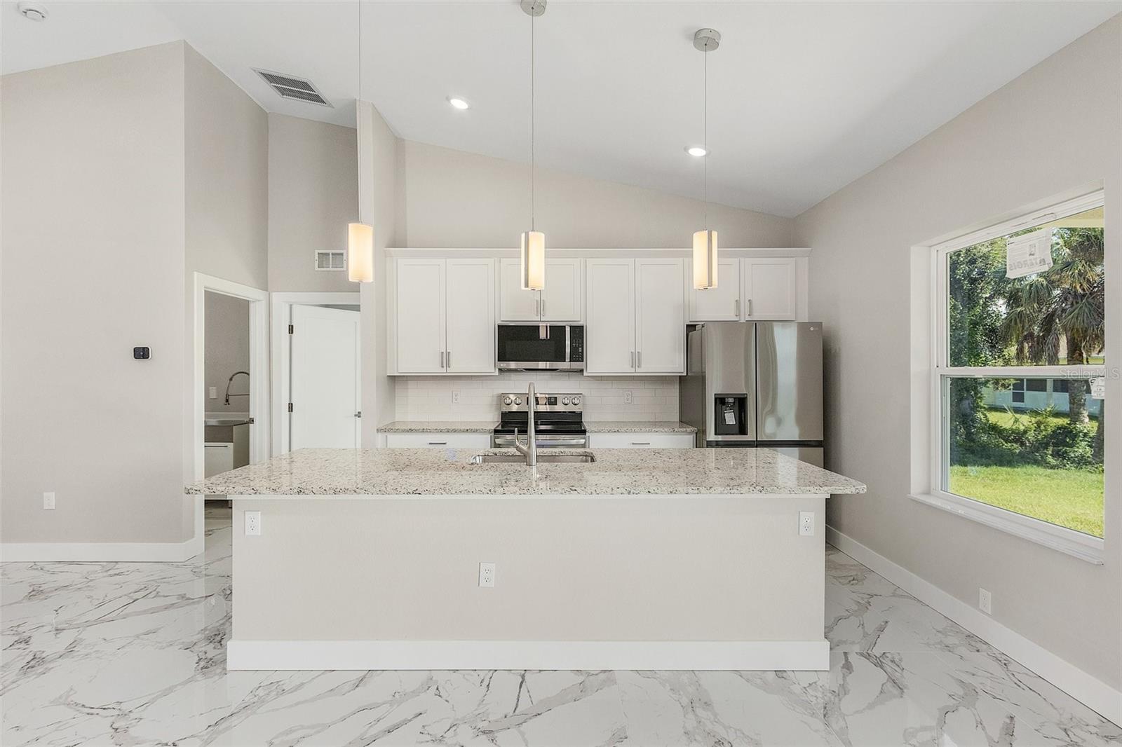 Image 15 of 25 For 19053 Wilton Avenue