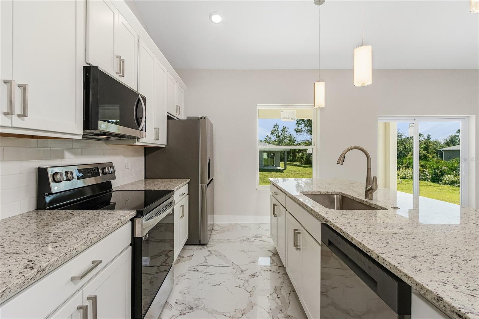 Image 16 of 25 For 19053 Wilton Avenue