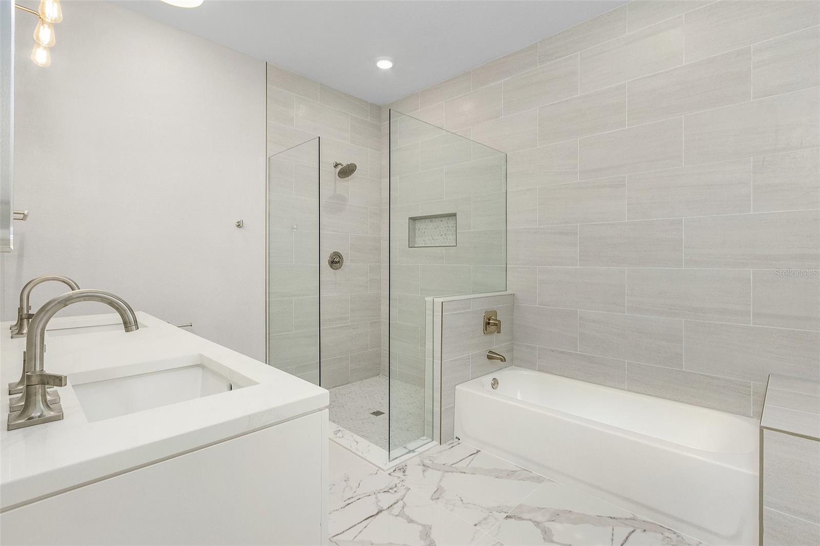 Image 24 of 25 For 19053 Wilton Avenue